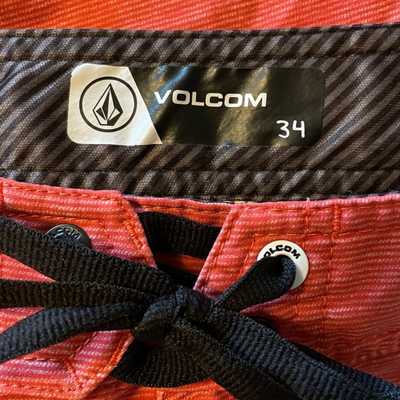 Volcom Board Shorts Unlined, Salmon Pink Marbled with White, Size 34, 9" Inseam - Picture 7 of 7